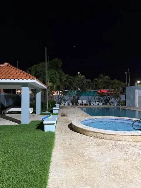 Dolphin By The Sea Apartman Luquillo